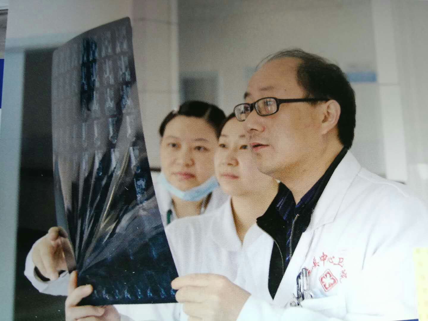 毛进安：行医救人20年 将为群众解决疾苦作为人生追求
